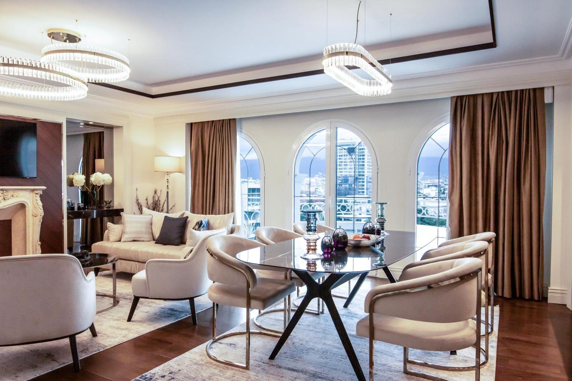 Xheko Imperial Luxury Hotel & Spa 地拉那 外观 照片 The interior of a suite at the Mandarin Oriental, Munich